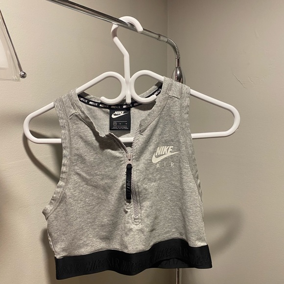 Nike running/training top - Picture 1 of 2